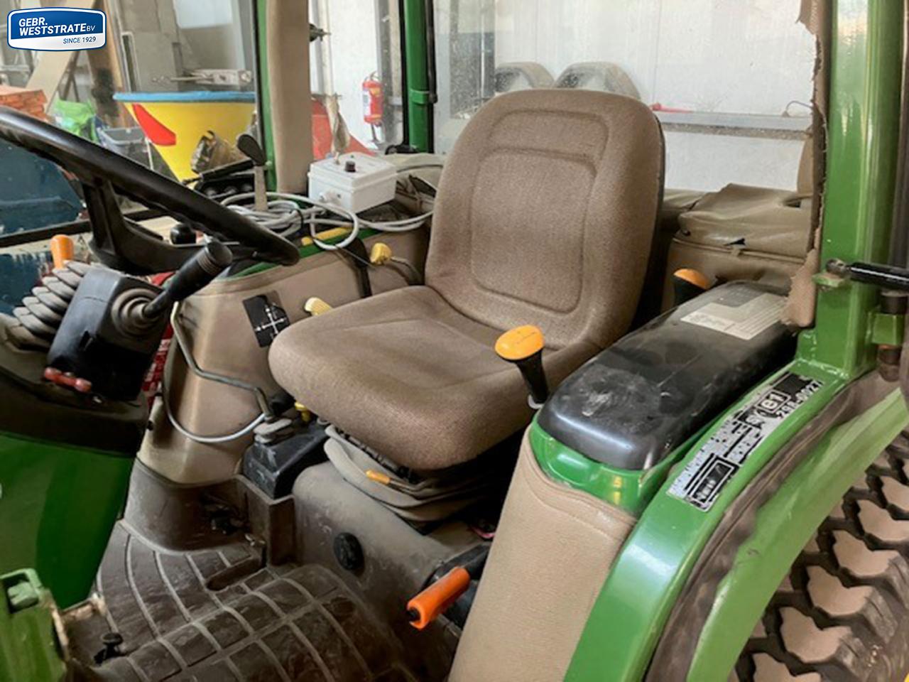 John Deere 4400 compacttractor