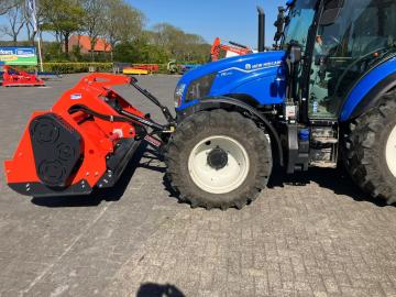 Nieuwe klepelmaaier voor Chris en David Melse