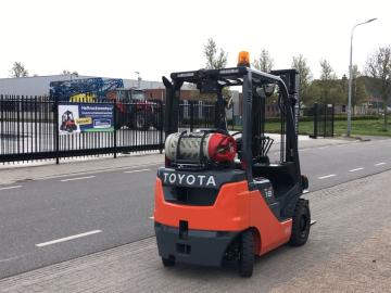 Nieuwe Toyota 8FGF18 LPG heftruck afgeleverd