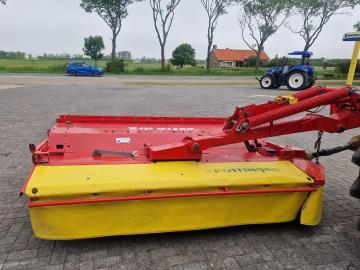 P&ouml;ttinger Novacat 265 H ED maaier 